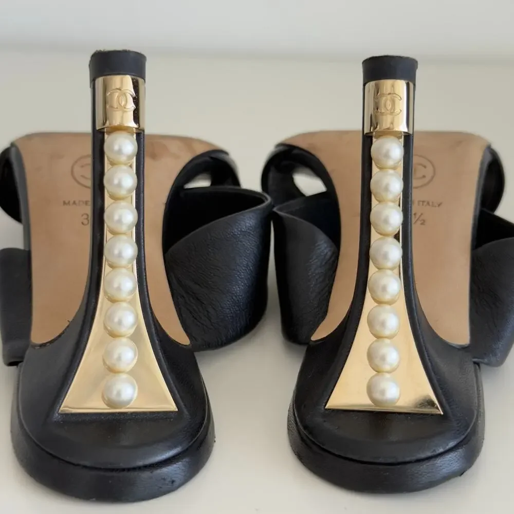 CHANEL‎ Pearl Heel Mules 35 1/2 Black Leather Double Strap Slide Heeled Sandals